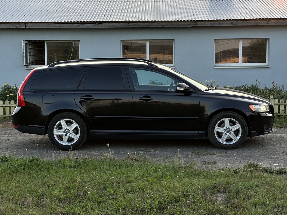 Volvo V50 2009рік 1.6дизель не фарбована