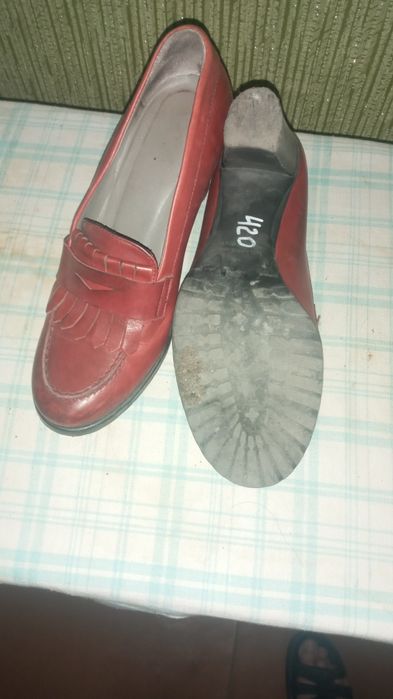 Обувь для женщин.