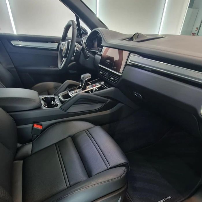 Porsche Cayenne  e-hybrid platinum edition