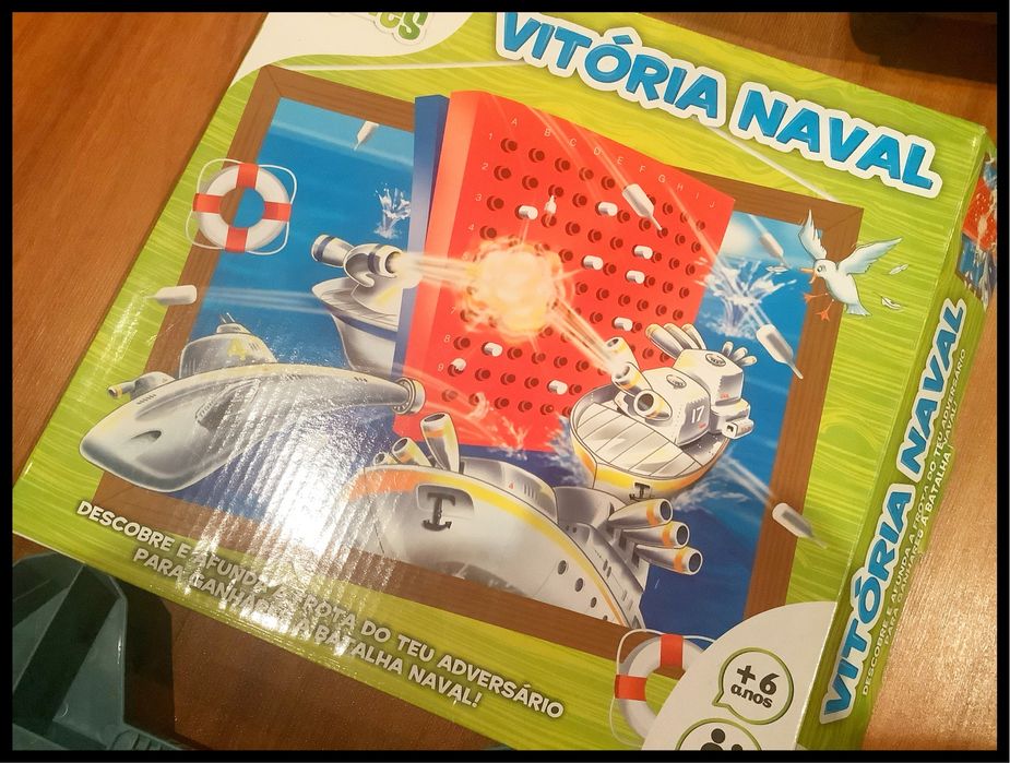 3 Jogos de tabuleiro ‘Disney e Junior Party’ e ‘Vitória Naval’