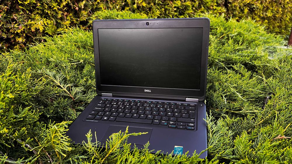 Dell Latitude E5250 i5-5300U 8 ГБ DDR3 SSD 256 ГБ  12.2" 4 шт.