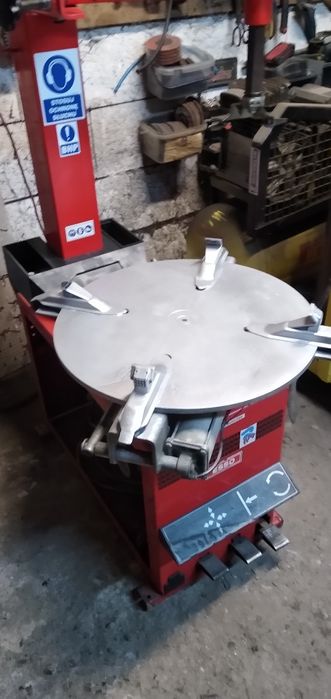 Montażownica do opon rawagiolii