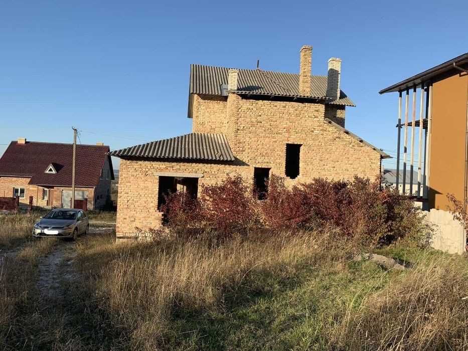 Продається будинок у селі Ясенівці 1 км від м. Золочів