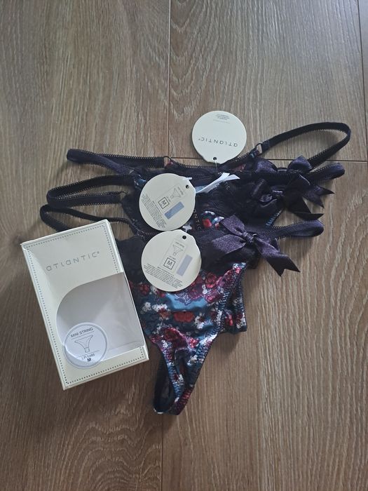 3x Stringi damskie Atlantic, rozmiar M, różyczki