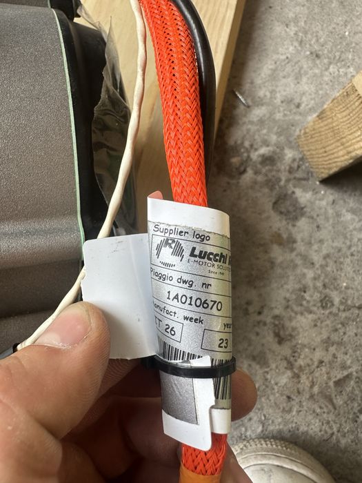 Nowy silnik elektryczny vespa electrica “fe”