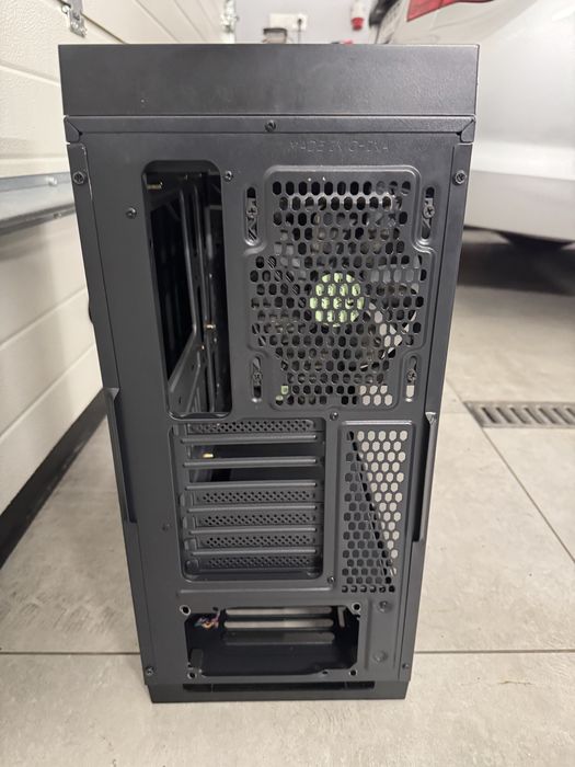 SilentumPC Aquarius AQ-X70W