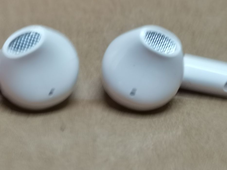 Słuchawki bezprzewodowe douszne J97