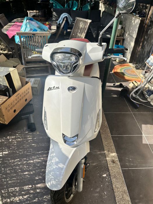 Moto Kymco 50 cc nova