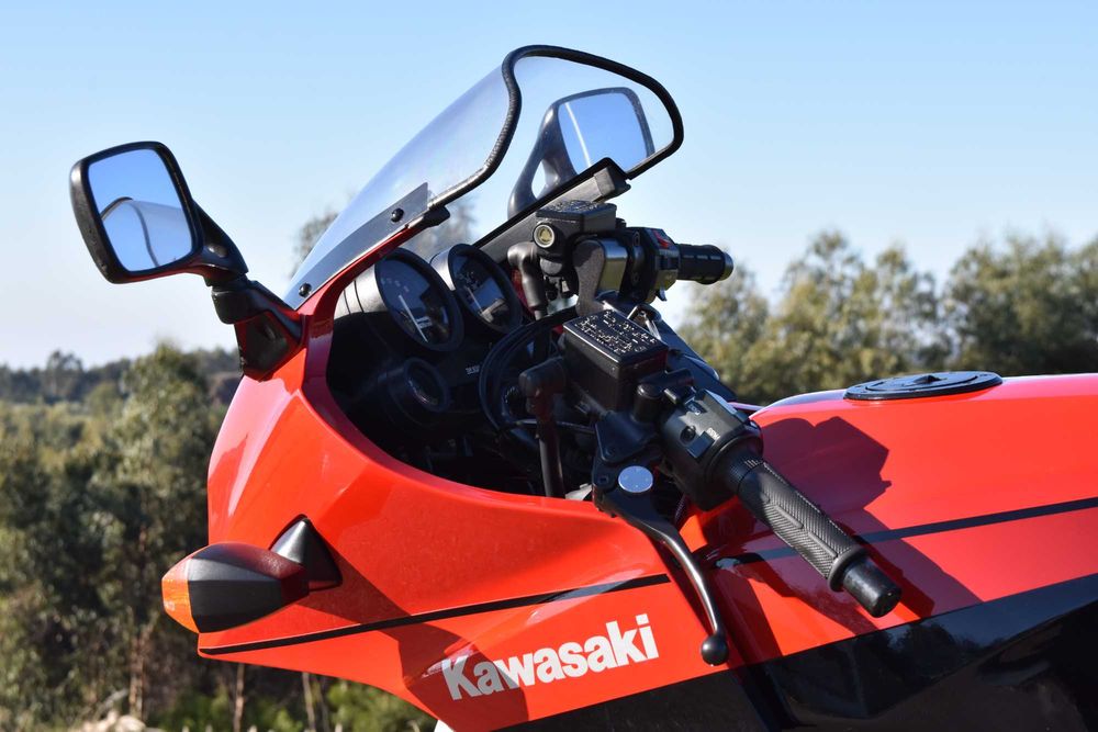 Vendo kawasaki GPZ900R