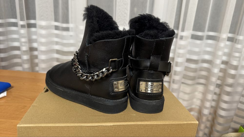 Продам Уггі. Стан гарний