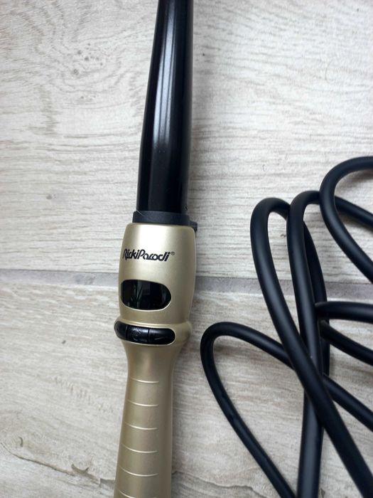 Prancha/ferro de encaracolar cabelo em bom estado