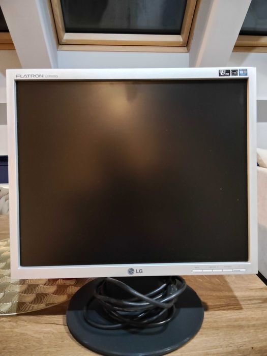 Monitor używany LG Flatron L1750SQ-SN