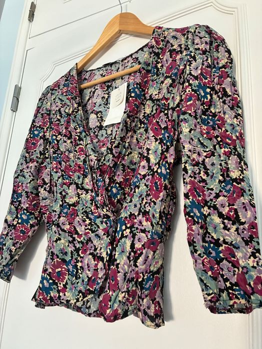 Blusa flores pull & bear