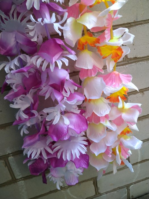 Гавайские бусы , леи , утренник, вечеринка, новый год