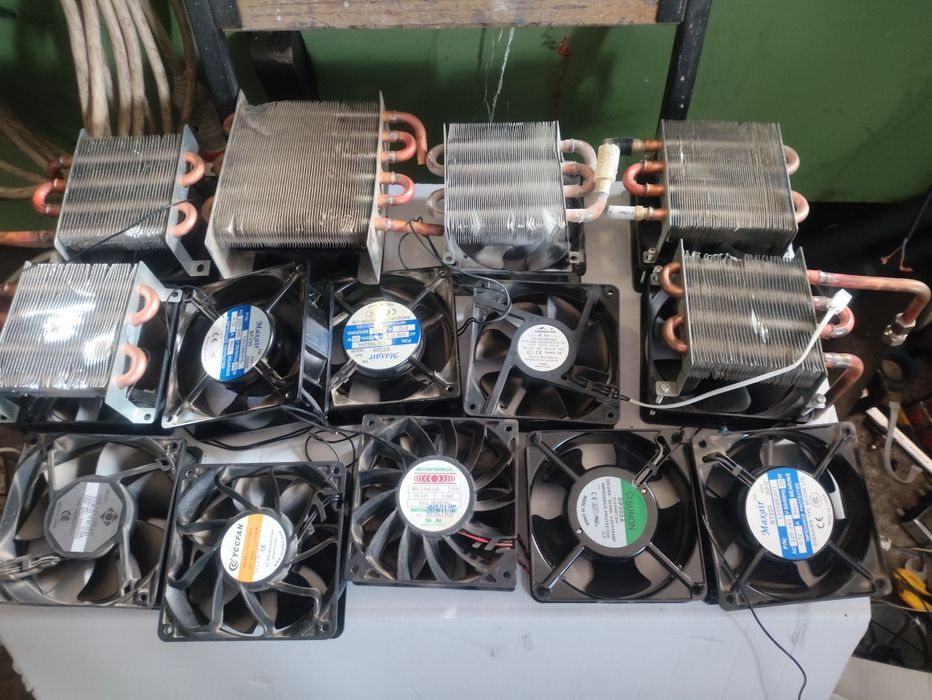 Кулер .кулер з радіатором