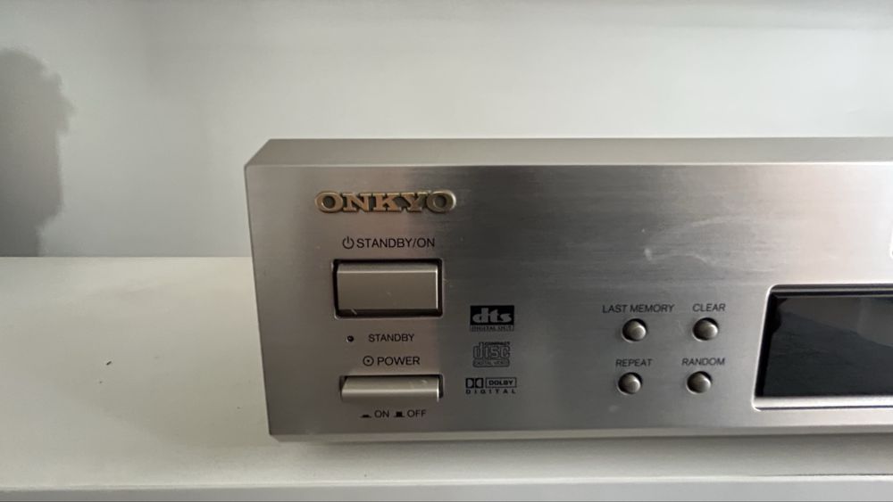 ONKYO DV-S555 DVD/CD Player Hi-Fi Vintage