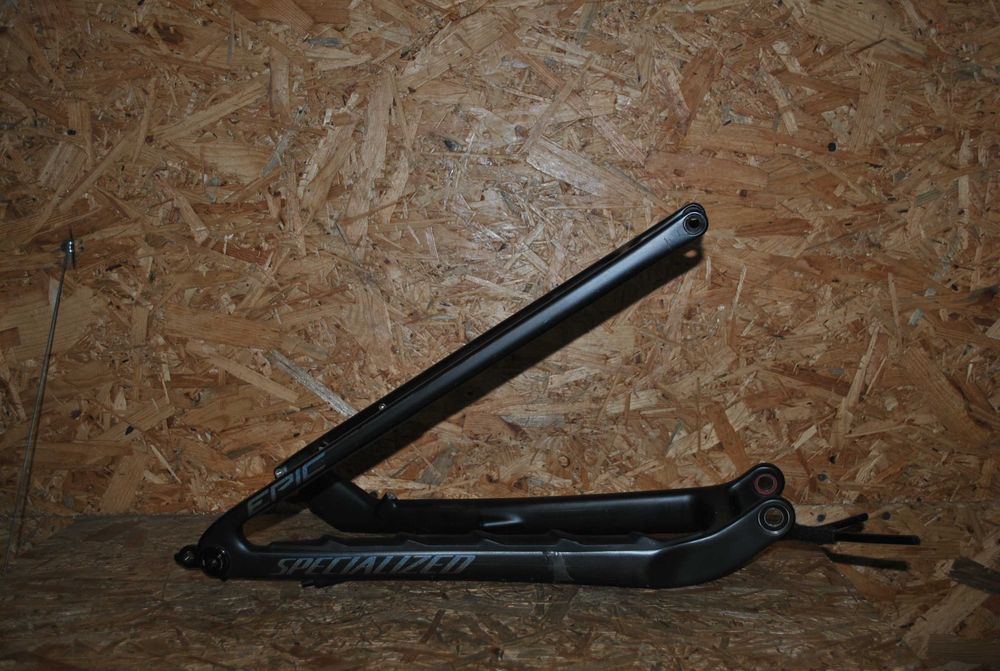 Karbonowy trójkat tył rama Specialized Epic S-Works 29 full