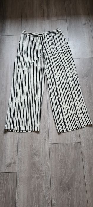 Piękne eleganckie modne spodnie na wiosnę święta komunie do pracy hit