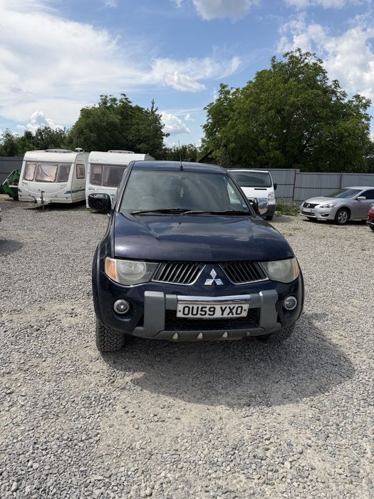 Mitsubishi L200 pick up Л200 пікап