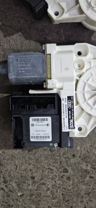 A3 8p Silniczek szyby przód