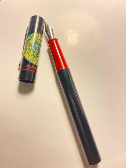 Caneta tinta permanente (aparo)