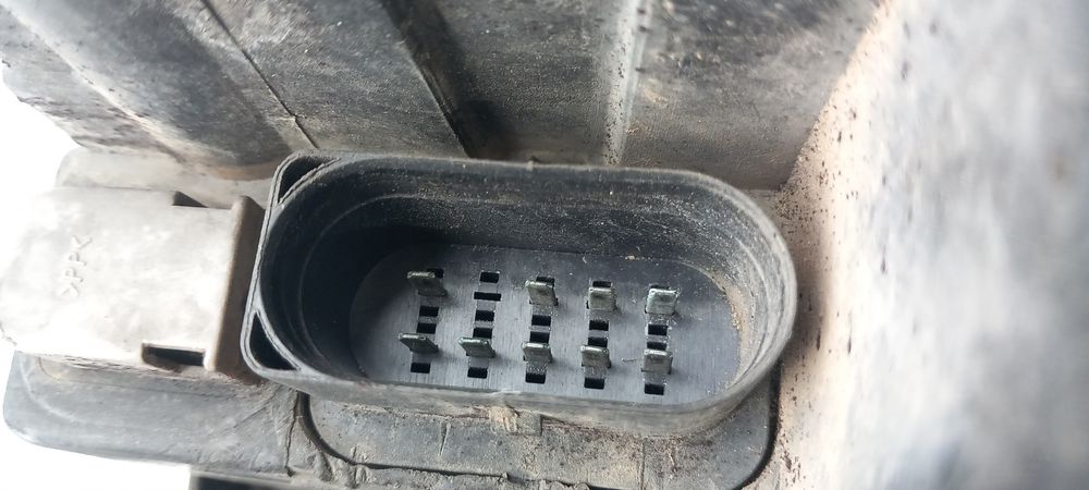 Ótica / farol direita AUDI A4 (8E2, B6)