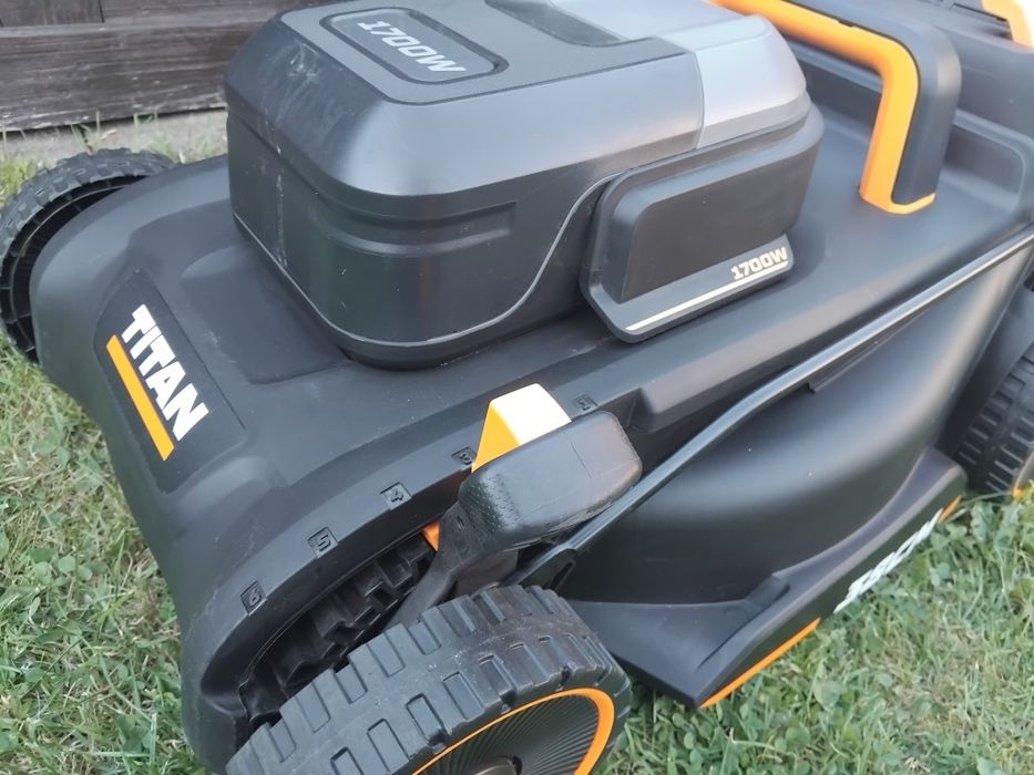 Kosiarka elektryczna Titan 1700W nóż 38cm wysyłka
