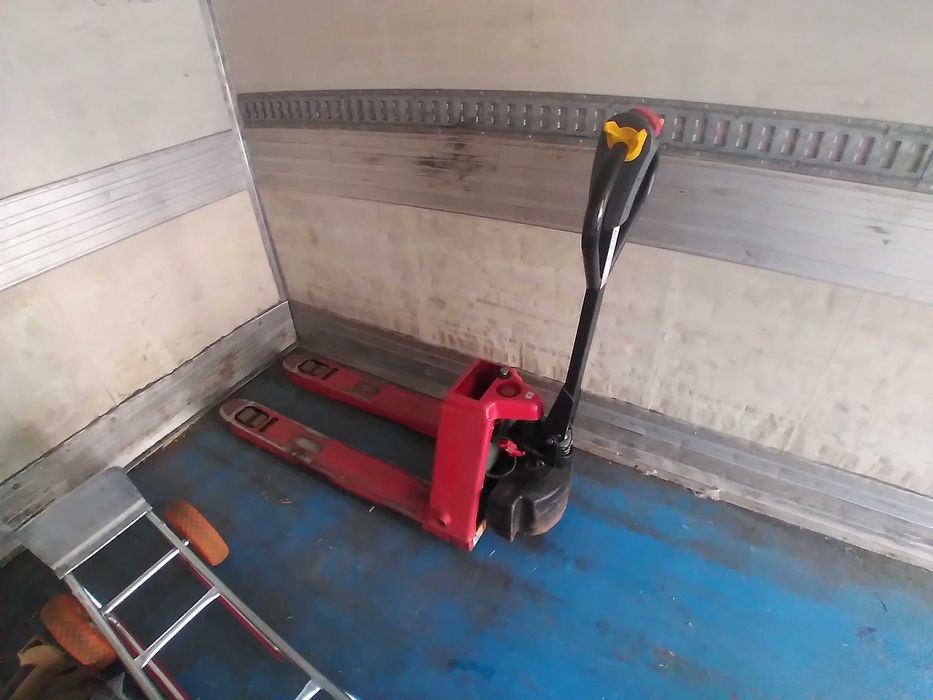 Elektryczny wózek paletowy PPT20