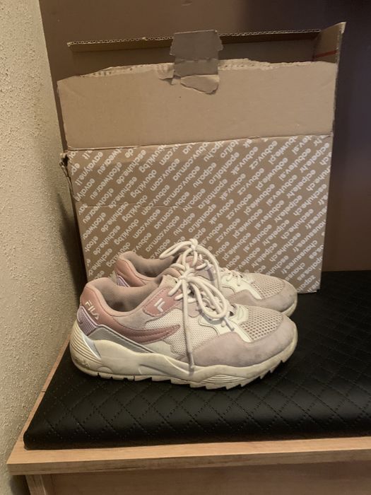Buty fila w uniwersalnych kolorach