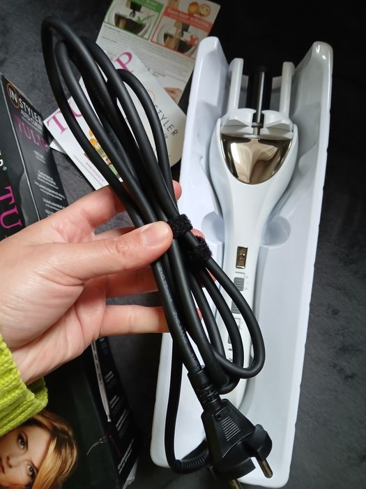 автоматична плойка для волосся InStyler Tulip Auto Curler.