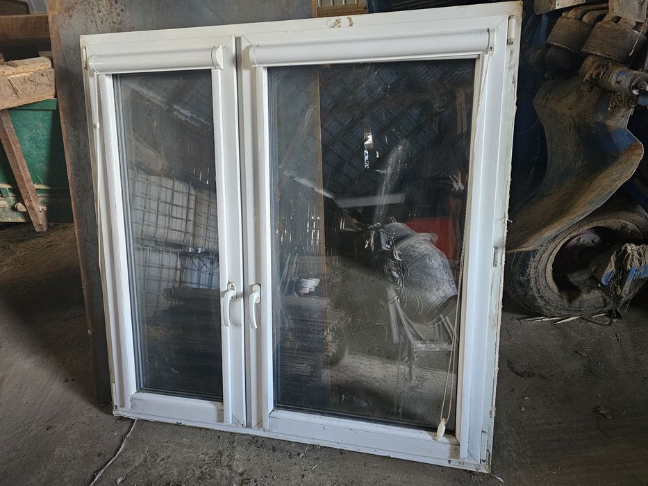 Okno plastikove 145x145