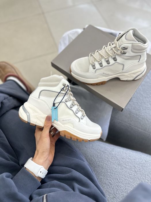 Жіночі оригінальні зимові чобітки Gant Lawanda 23533137 G255