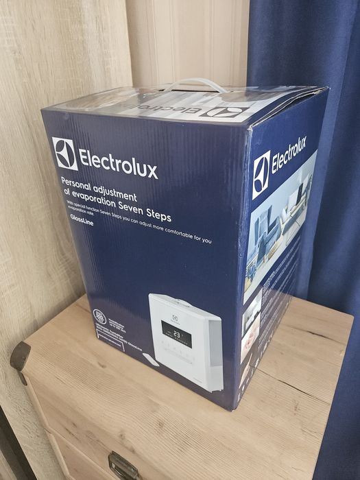 Увлажнитель Electrolux EHU-3615D (как новый)