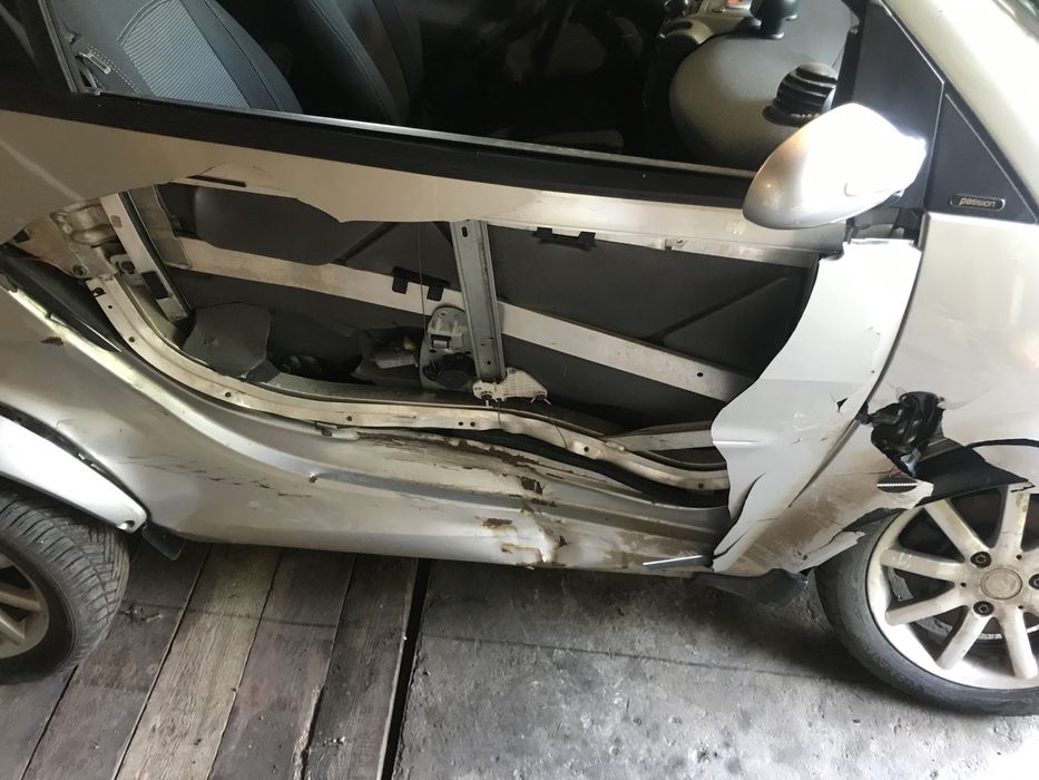 Автомобіль Smart fortwo після ДТП