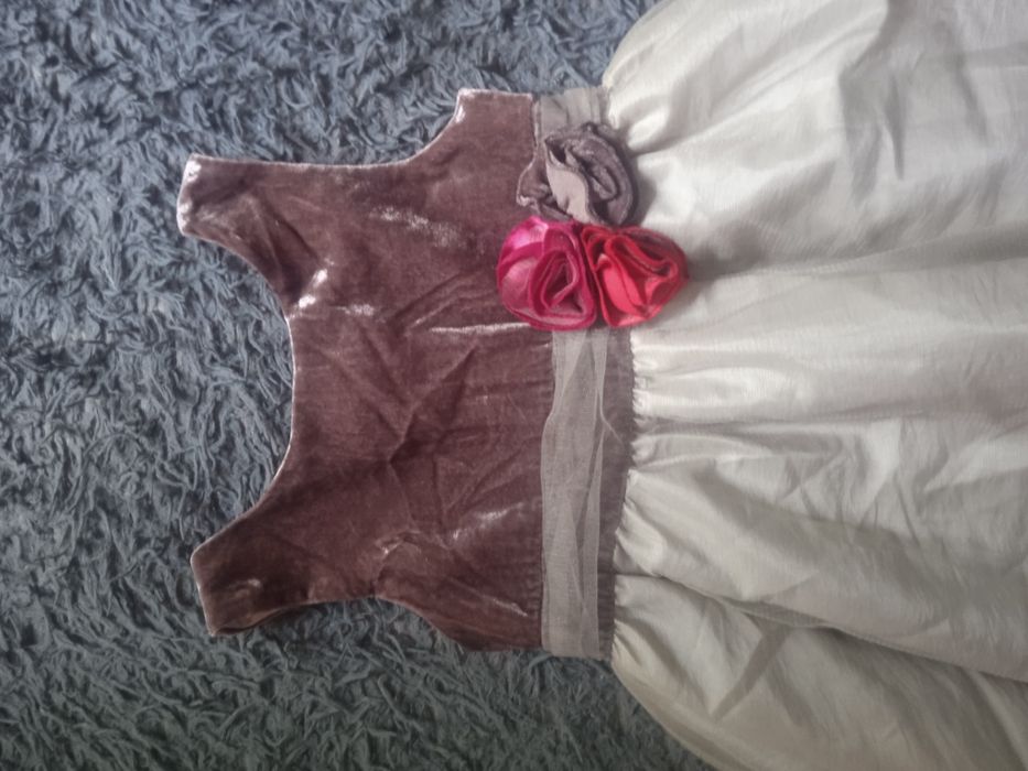 Сукня святкова на дівчинку