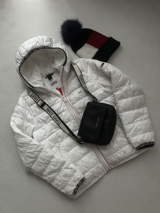 Лот вещей! Микропуховик+сумка! Шапка в подарок! Tommy Hilfiger
