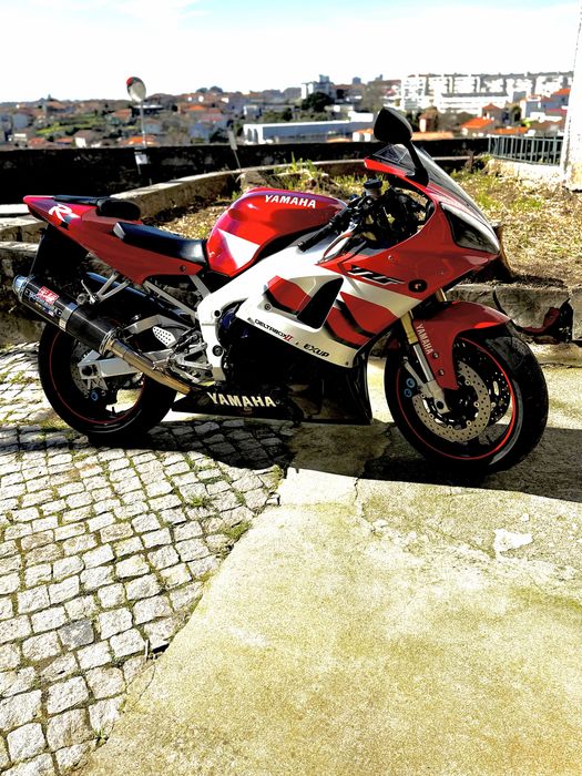 Yamaha r1 de 1999