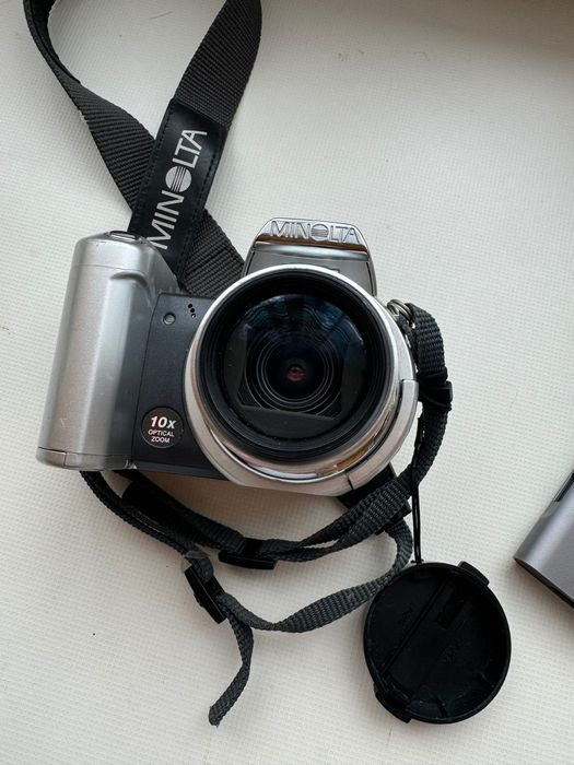 Цифрова камера Konica Minolta DiMAGE Z1 3.2MP