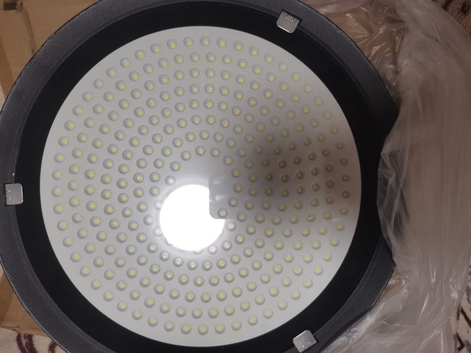 Підвісний Led світильник 200вт