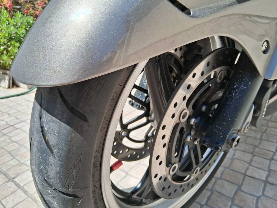 Mota  Honda CBR1100XX