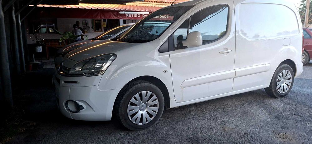 Citroen berlinho diesel  1500 Ano 2015