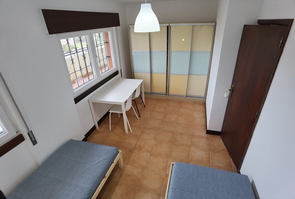 Quarto para arrendamento mensal