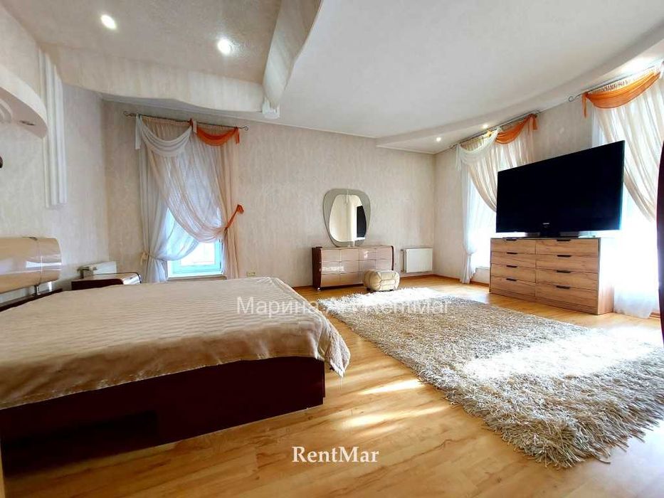 Добротный дом! Жилой подвал! 4 спальни  Б Фонтан Видео