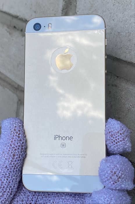 iphone se gold - купити телефони та аксесуари - Ціна на OLX.ua