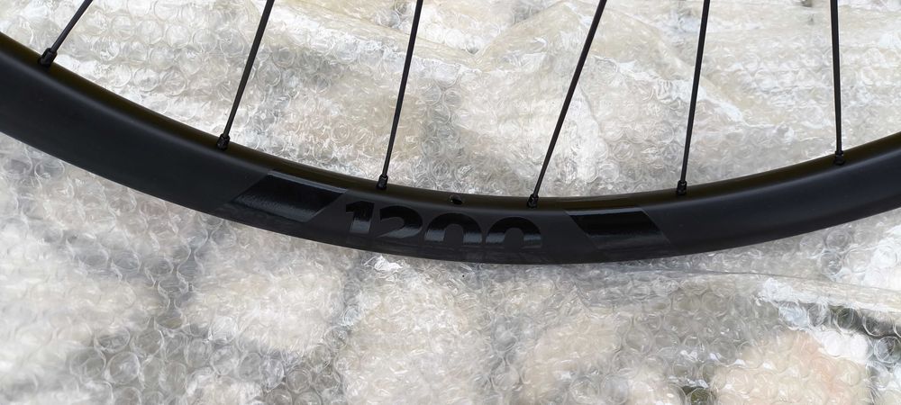 Rodas 29" carbono DTSwiss XCR 1200 Spline Boost