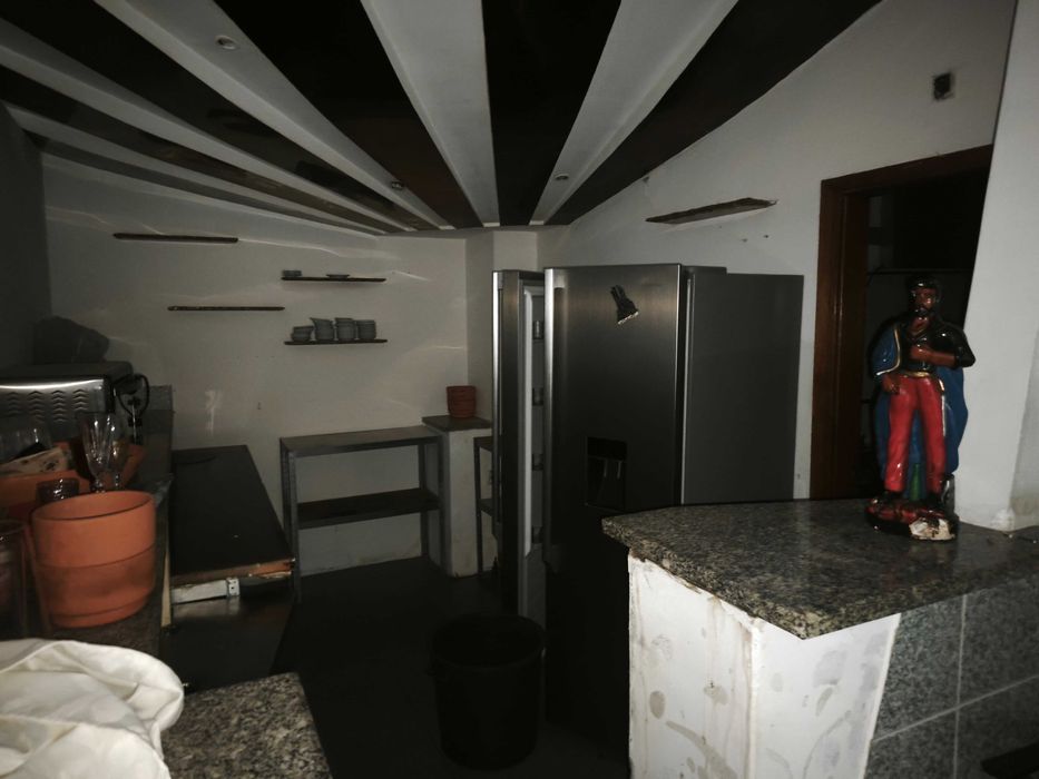 Loja/armazém para arrendamento em Canidelo