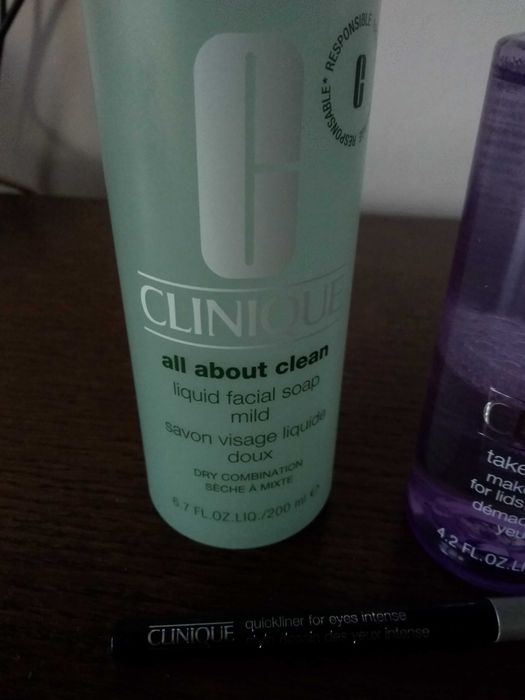 Clinique zestaw 3 kosmetyków – 200 ml + 125 ml + Quickliner
