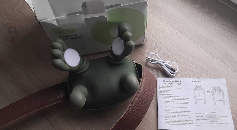 Masażer szyi i karku z podgrzewaniem | Ugniatanie, USB-C