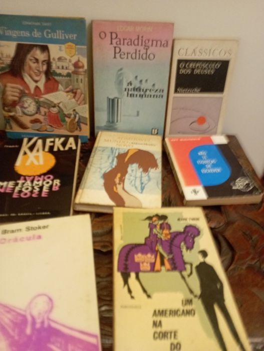 Vendo lote de livros por 7€