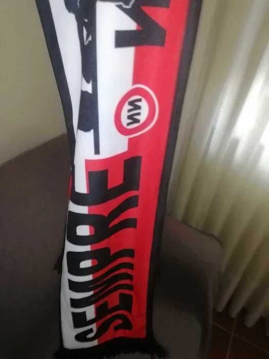 Cachecol No Name Boys